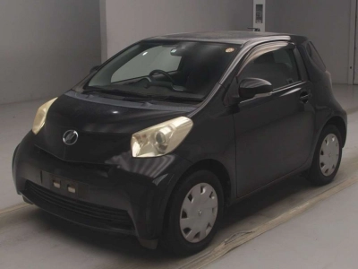TOYOTA IQ