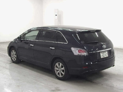 TOYOTA MARK X ZIO