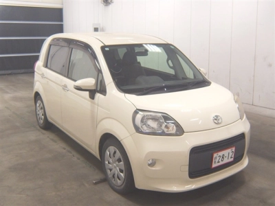 TOYOTA PORTE