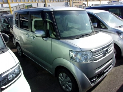 HONDA N BOX +