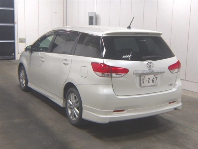 TOYOTA WISH