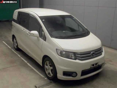 HONDA FREED SPIKE