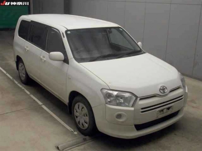 TOYOTA SUCCEED VAN