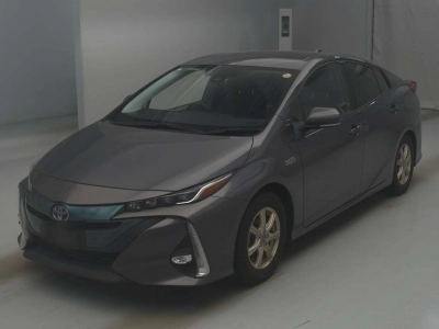 TOYOTA PRIUS PHV