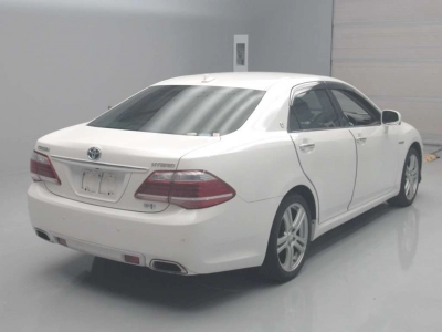 TOYOTA CROWN HYBRID