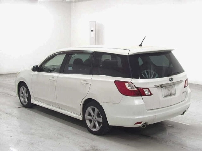 SUBARU EXIGA