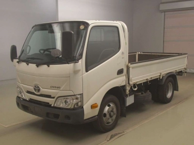 TOYOTA DYNA TRUCK