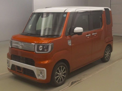 TOYOTA PIXIS MEGA