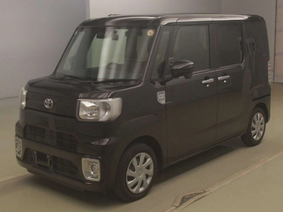 TOYOTA PIXIS MEGA