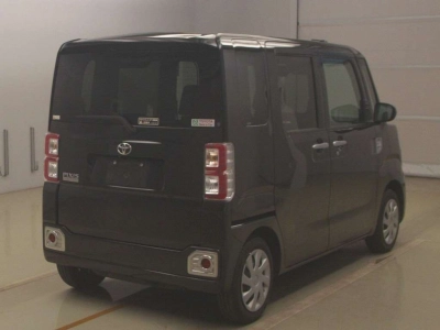 TOYOTA PIXIS MEGA
