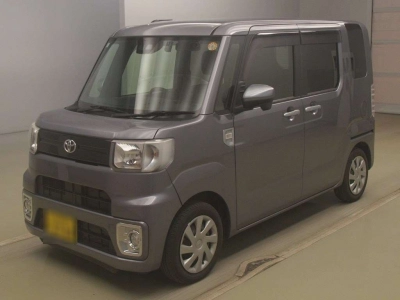 TOYOTA PIXIS MEGA