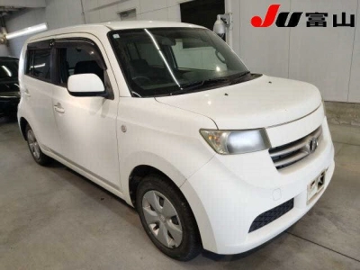 TOYOTA BB