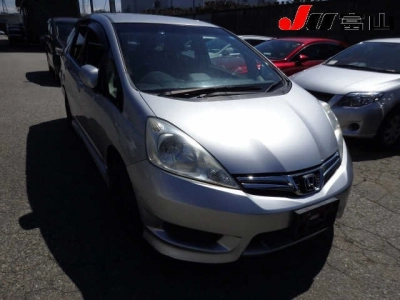 HONDA FIT SHUTTLE