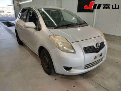TOYOTA VITZ