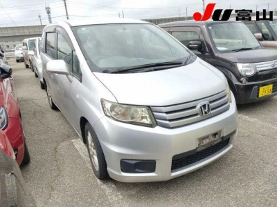 HONDA FREED SPIKE
