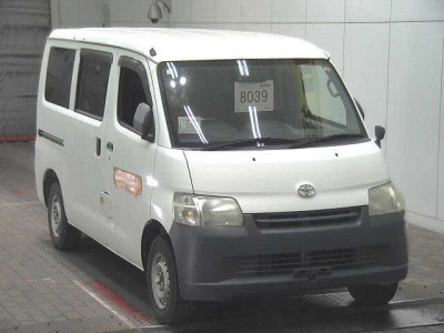 TOYOTA TOWN ACE VAN