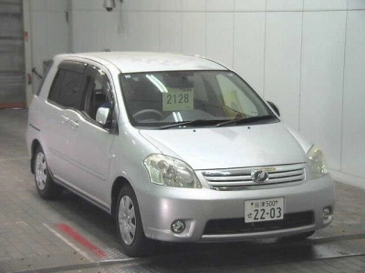 TOYOTA RAUM