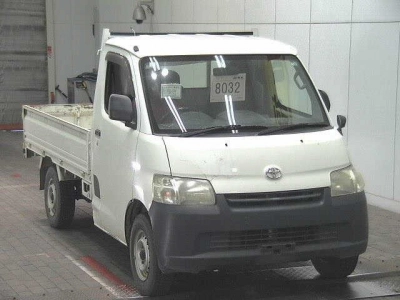 TOYOTA LITE ACE TRUCK