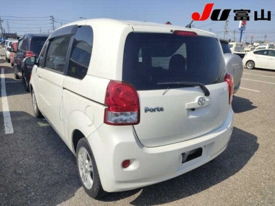 TOYOTA PORTE