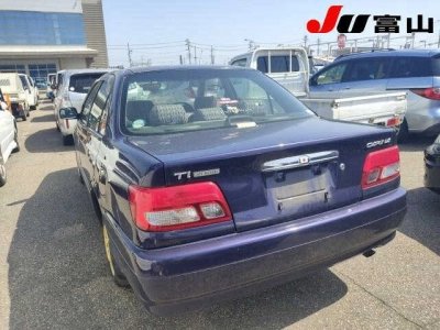 TOYOTA CARINA