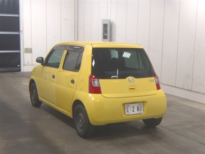 DAIHATSU ESSE