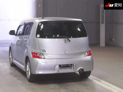 TOYOTA BB