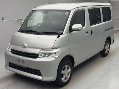 TOYOTA TOWN ACE VAN