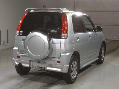 DAIHATSU TERIOS KID