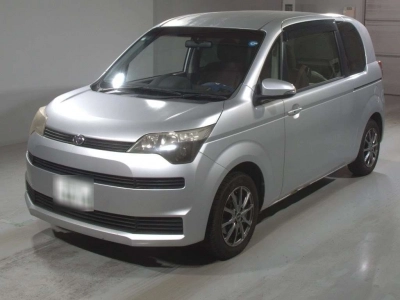 TOYOTA SPADE