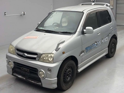 DAIHATSU TERIOS KID
