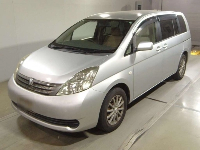 TOYOTA ISIS