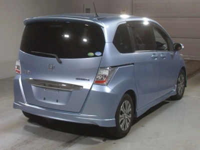 HONDA FREED HYBRID