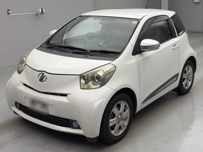 TOYOTA IQ