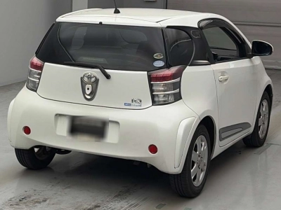TOYOTA IQ
