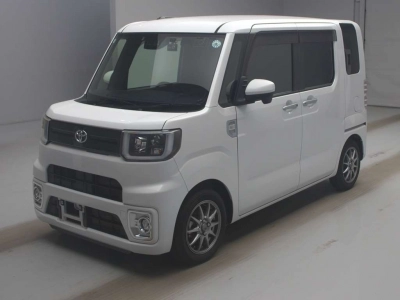 TOYOTA PIXIS MEGA