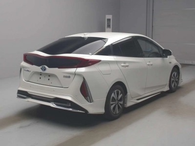 TOYOTA PRIUS PHV