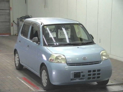 DAIHATSU ESSE