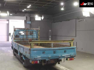 TOYOTA DYNA TRUCK