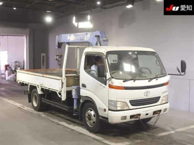 TOYOTA DYNA TRUCK