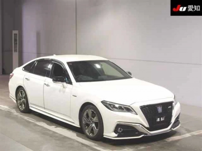 TOYOTA CROWN HYBRID