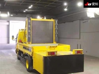 TOYOTA DYNA TRUCK