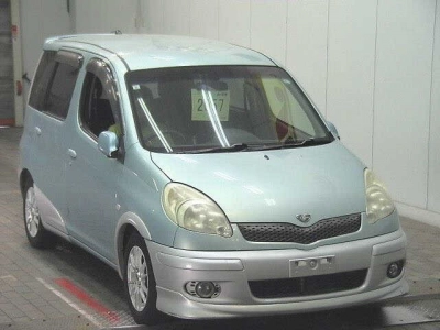 TOYOTA FUN CARGO