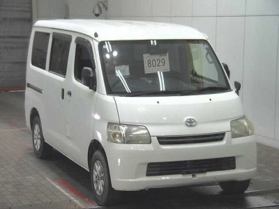 TOYOTA TOWN ACE VAN