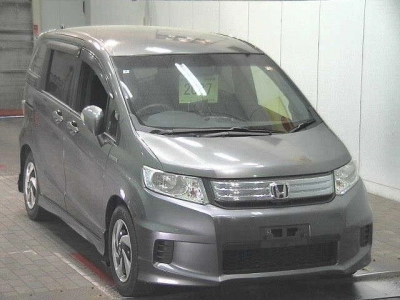 HONDA FREED SPIKE