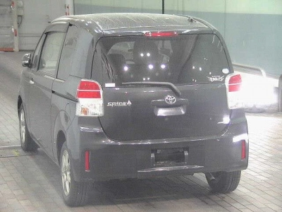 TOYOTA SPADE