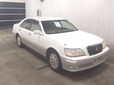 TOYOTA CROWN MAJESTA