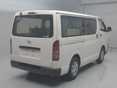 TOYOTA REGIUS VAN