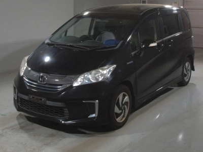 HONDA FREED HYBRID