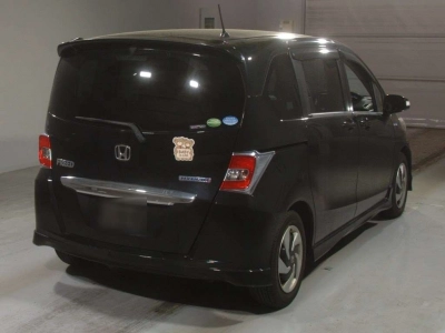 HONDA FREED HYBRID