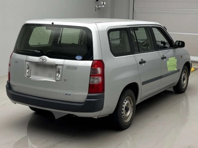TOYOTA SUCCEED VAN